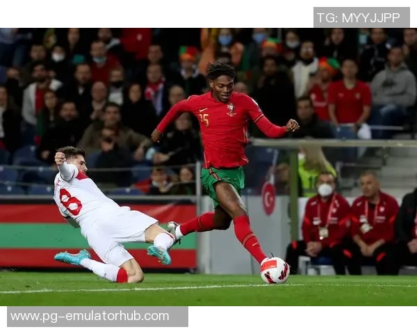 世界杯惊现冷门波尔图与多特蒙德激战成平局神奇扑救点燃全场激情 世界杯惊现冷门波尔图与多特蒙德激战成平局神奇扑救点燃全场激情