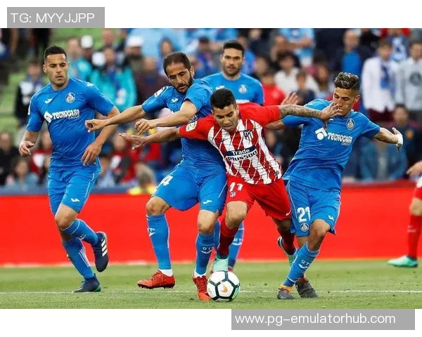 西甲精彩对决波尔图与多特蒙德握手言和神扑瞬间成比赛亮点 西甲精彩对决波尔图与多特蒙德握手言和神扑瞬间成比赛亮点